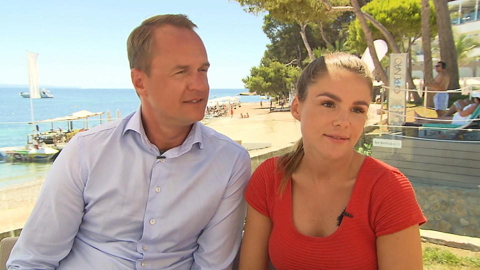 Alexander und Angelina Posth äußern sich nach den Scheinehe-Vorwürfen von Angelina Heger.