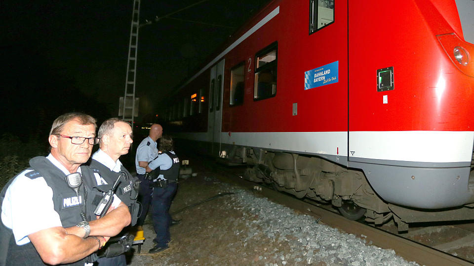 Diskussionen Nach Dem Axt Attentat Von Wurzburg Haben Politik Und Behorden Versagt