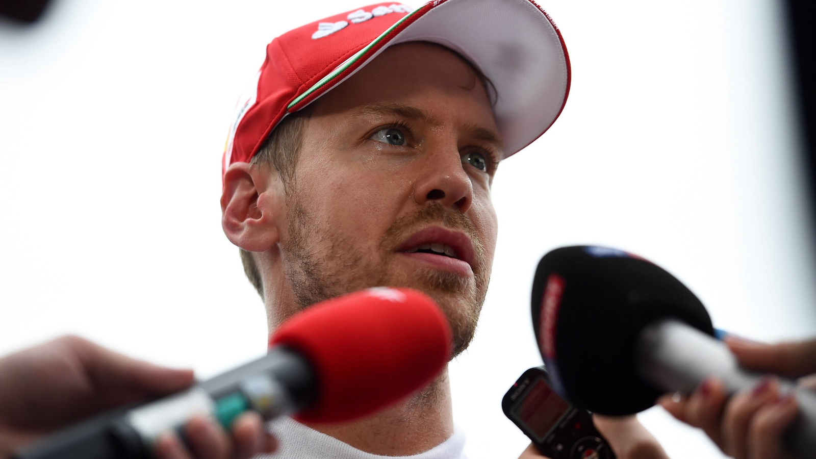 Sebastian Vettel wittert nach dem Japan-GP Chancen: "Mercedes ist nicht ... - RTL Online