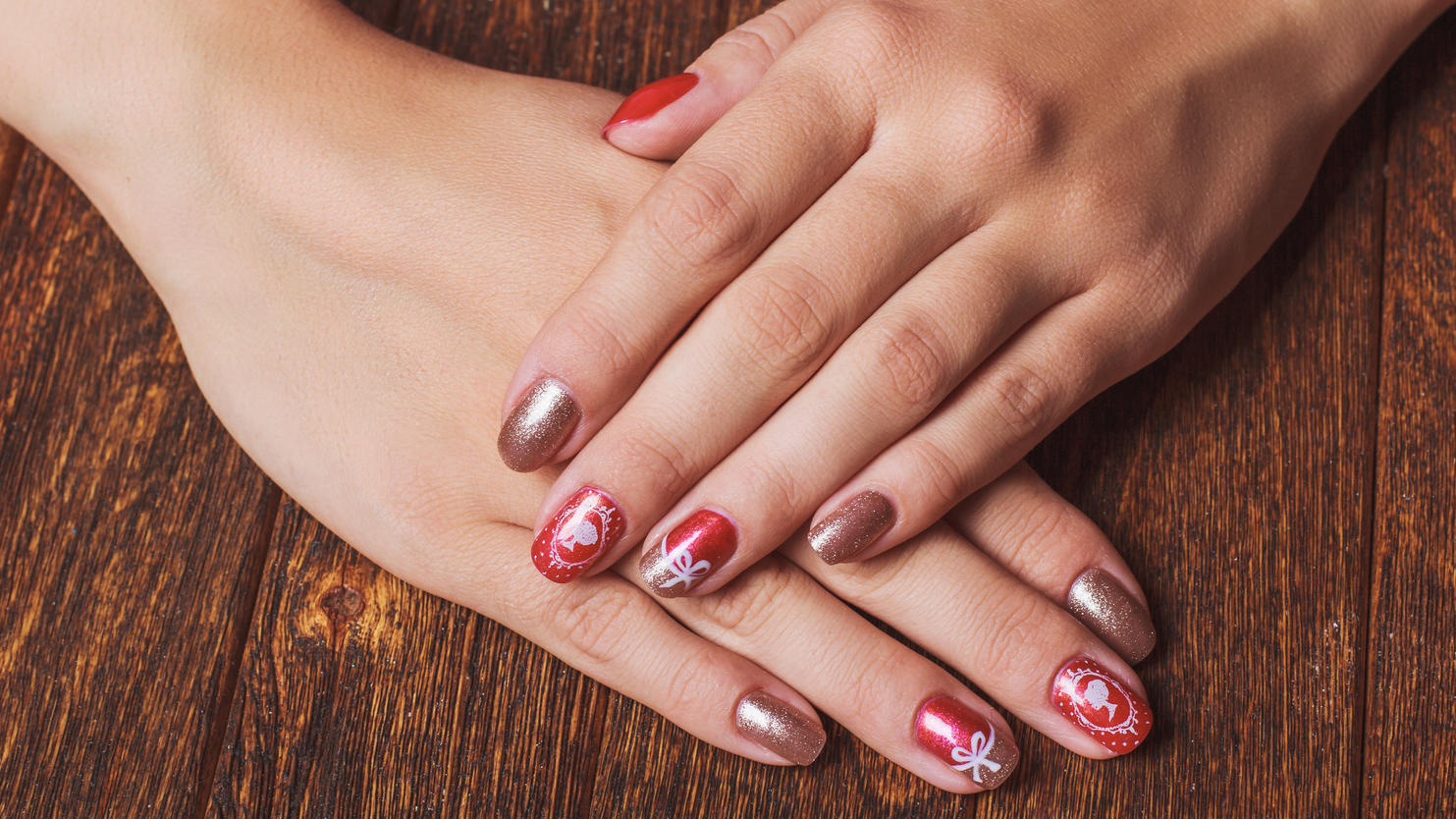 Nageldesign Fur Weihnachten Zuckerstangen Glitzer Und Mehr