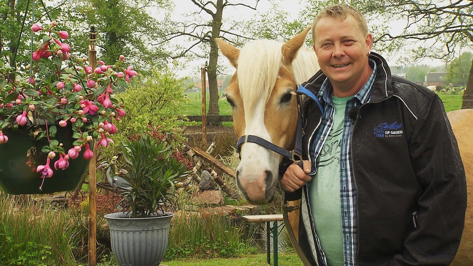 landwirt singles niedersachsen Am liebsten wäre maik eine dame aus dem umkreis niedersachsen/ münsterland, die das schöne land- und familienleben zu schätzen weiß ob auf dem land oder in der stadt - mit der richtigen partnerin könnte der moderne landwirt es sich überrall vorstellen er ist ein aufgeschlossener junger mann, der seine liebste. landwirt singles niedersachsen Am liebsten wäre maik eine dame aus dem umkreis niedersachsen/ münsterland, die das schöne land- und familienleben zu schätzen weiß ob auf dem land oder in der stadt - mit der richtigen partnerin könnte der moderne landwirt es sich überrall vorstellen er ist ein aufgeschlossener junger mann, der seine liebste.