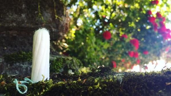 Bio-Tampon in der Natur