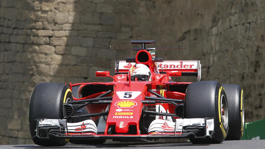 Motorsport: Formel-1-Weltmeisterschaft, Grand Prix von Europa, 1. Freies Training am 23.06.2017 in Baku (Aserbaidschan). Der Deutsche Sebastian Vettel vom Team Scuderia Ferrari auf der Strecke. Foto: Darko Bandic/AP/dpa +++(c) dpa - Bildfunk+++