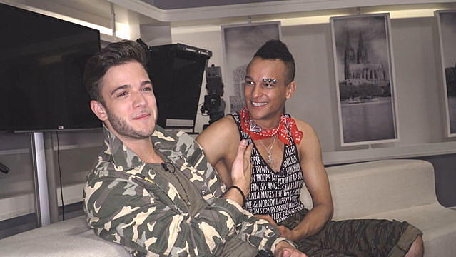 Luca Hänni und Prince Damien tauschen das Mikro gegen die Tanzschuhe.
