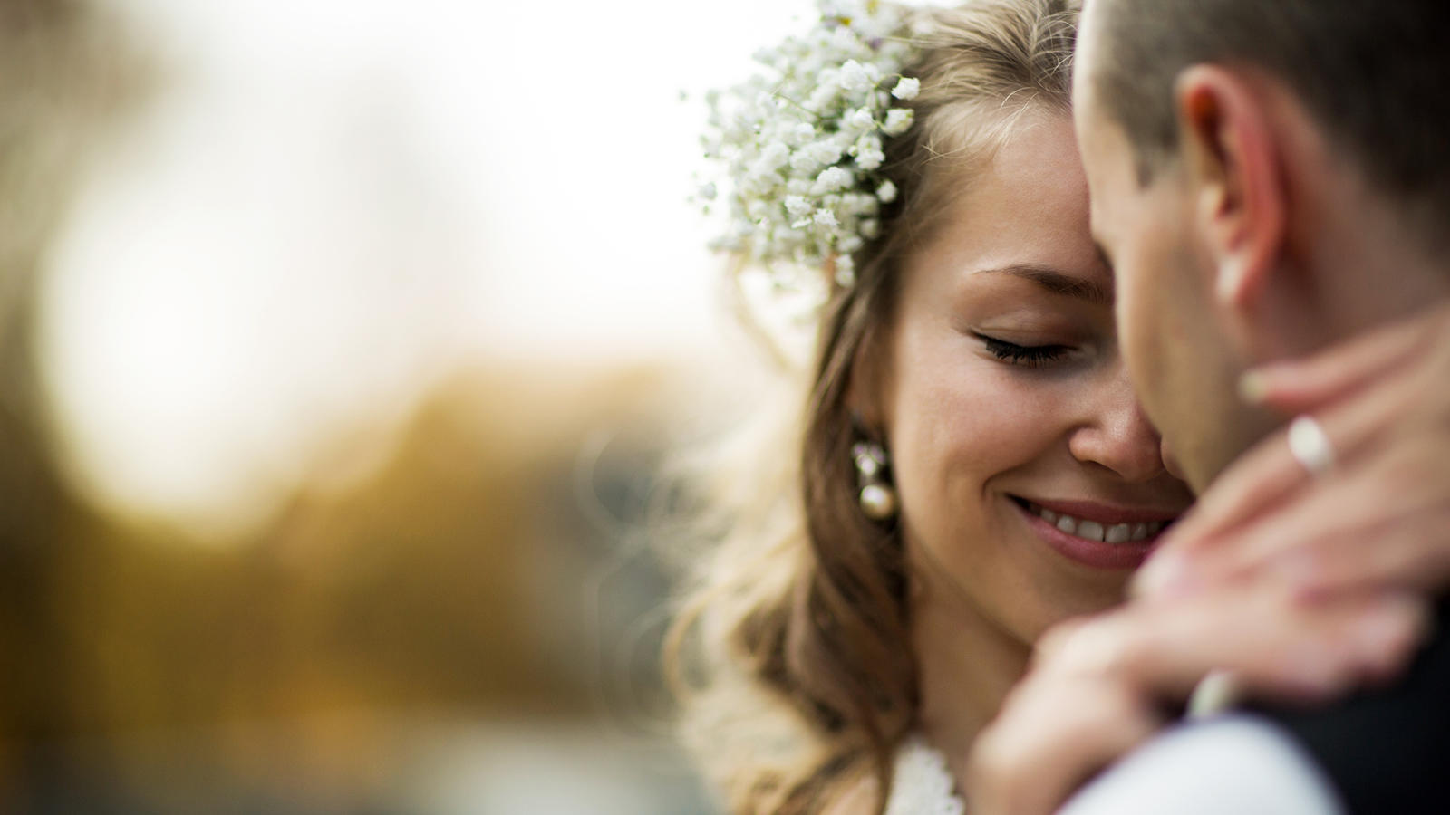 Haarschmuck Hochzeit Die Braut Mit Strahlendem Haupt