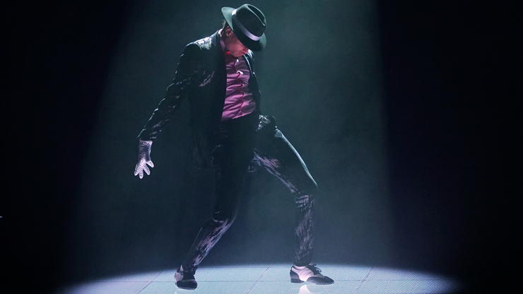 BU: Prince Damien tanzt bei seinem Solo zu "Billie Jean" von Michael Jackson. BB: Zweite Staffel, AZ 1, Show 1, Foto: MG RTL D / Stefan Gregorowius