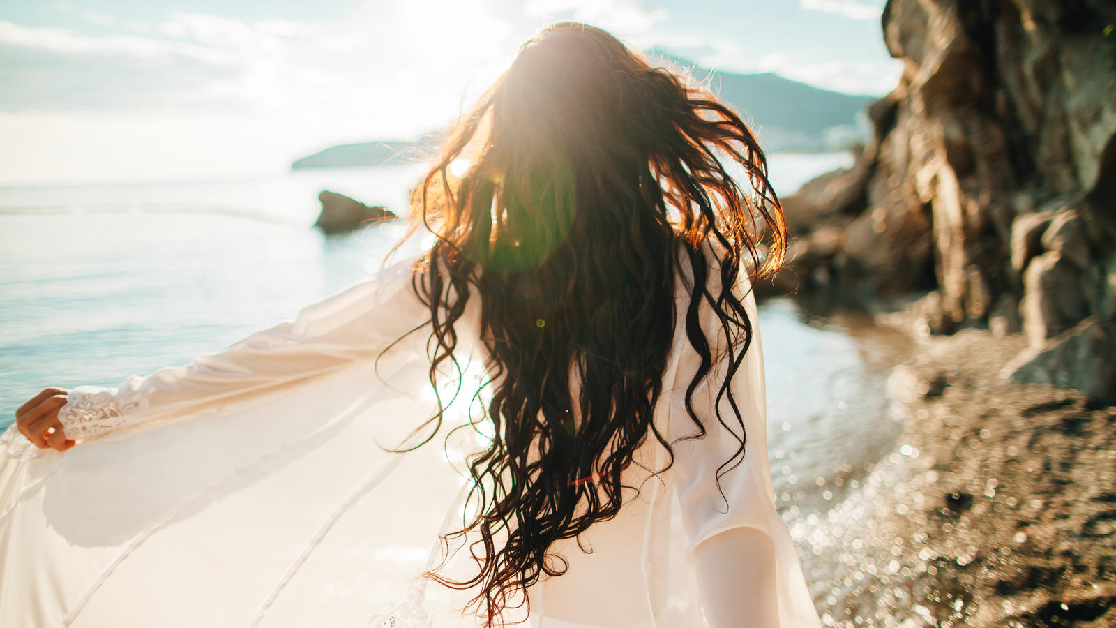 Beach Waves Ohne Hitze So Gelingt Die Naturliche Sommer Frisur Zu Hause