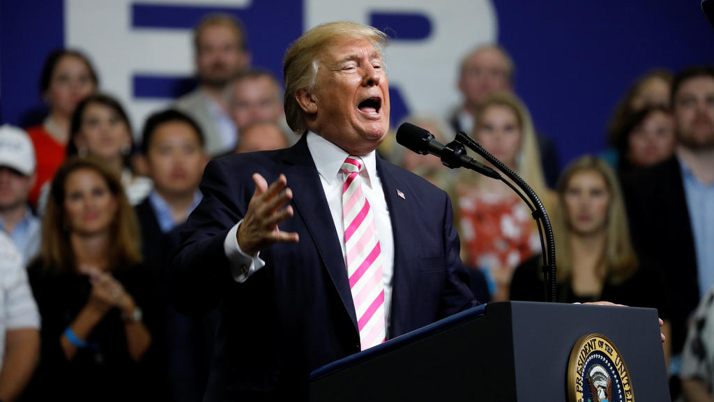 U.S. President Donald Trump speaks at a campaign rally for Senator Luther Strange in Huntsville, Alabama, U.S. September 22, 2017. REUTERS/Aaron P. Bernstein