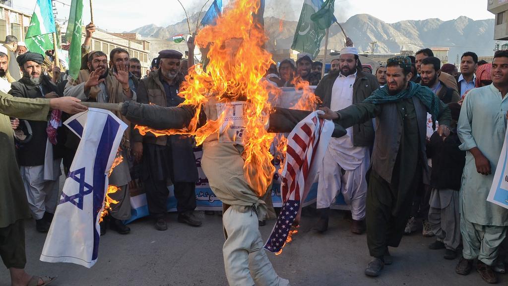 Proteste gegen US-Präsident Trump in Pakistan