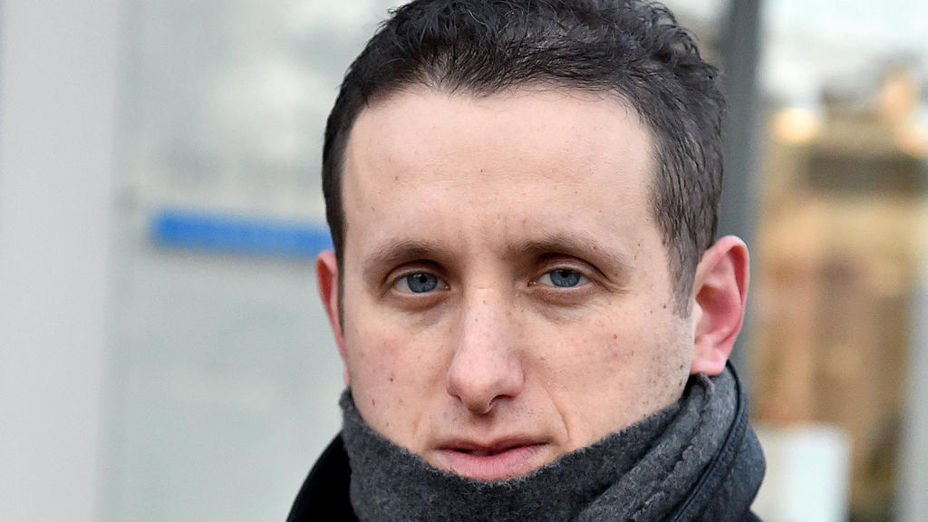 28.02.2018, Berlin: Nebenkläger Maximilian Warshitsky schaut in die Kamera des Fotografen. Der Bundesgerichtshof (BGH) entscheidet über das bundesweit erste Mordurteil gegen Raser. Das Berliner Landgericht hat zwei Männer nach einem illegalen Autoren