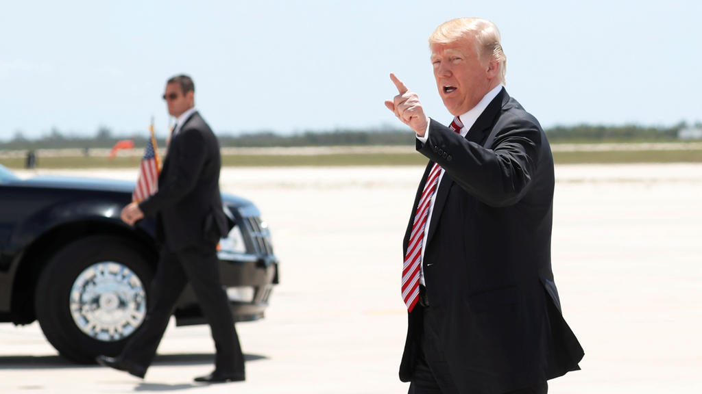 U.S. President Donald Trump arrives at Naval Air Station Key West for a visit to the Joint Interagency Task Force South (JIATF South) federal anti-smuggling and anti-drug trafficking agency in Key West, Florida, U.S. April 19, 2018. REUTERS/Kevin La